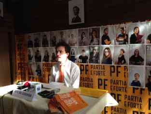 Protestpartei im Kosovo T