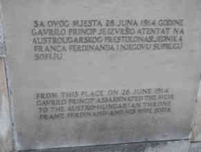Gedenktafel am Ort des Attentats von 1914