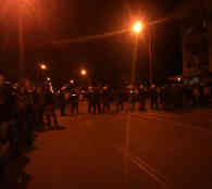 Polizeiaufmarsch wegen nächtlicher Randale in Skopje. Foto: www.novatv.mk