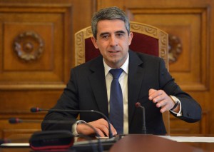 Bulgariens Staatspräsident Rossen Plewneliew versucht zu beruhigen - Foto:  picture alliance / dpa 