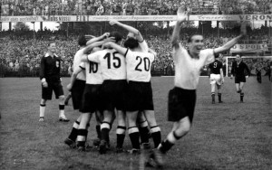 Das Wunder von Bern. Deutschland schlägt Ungarn im WM-Finale 1954. Foto: picture alliance/dpa