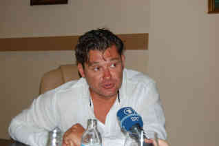 Ungarn - Balaton (Siofok) - Der Hotelier Henrik Hoffmann klagt über den Fachkräftemangel im Tourismus - Foto: BR | Attila Poth