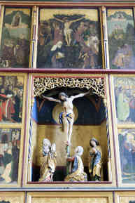 Rumänien - Birthälm: Das Mittelstück des Flügelaltars weist überraschende Ähnlichkeit mit dem berühmten Wiener Schottenstiftaltar auf. Hier zelebrierten jahrhundertelang die sogenannten Sachsenbischöfe. Foto: BR | Iulian Comanescu