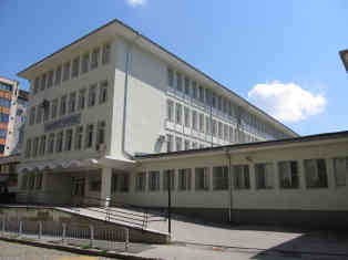 Die Schule “Prof. Konstantin Galabov” wird von 1010 Schülern der 8. bis 12. Klasse besucht. Jedes Jahr kommen 200 neue Schüler dazu. Foto: BR | Camelia Ivanova