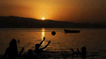 Mazedonien - Ohrid: Die Sonnenuntergänge am Ohridsee sind ein besonderes Schauspiel - Foto: BR | Lyubisha Nikolovski