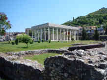 Das Grabmal des albanischen Nationalhelden, Gjergj Kastrioti Skanderbeg in Lezha, wo er am 2. März 1444 alle albanischen Feudalherren zur Liga von Lezha, im Kampf gegen die osmanischen Heere vereinigte - Foto: BR | Astrit Ibro