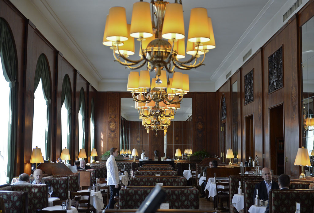 Wien: Das Landtmann ist eine Institution und bereits seit über 140 Jahren Teil der Wiener Kaffeehauskultur - Foto: picture-alliance / dpa