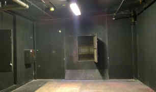 "Rage Room" Budapest: In diesem Zimmer kann man sich - gegen Bezahlung - abreagieren - Foto: BR | Attila Poth