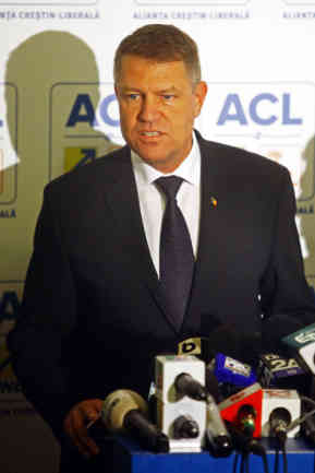 Klaus Iohannis, der Kandidat des liberalen Parteienbündnisses, derzeit Bürgermeister von Sibiu (Hermannstadt) musste sich mit ungefähr 30 Prozent der Stimmen zufrieden geben. - Foto: picture alliance / dpa