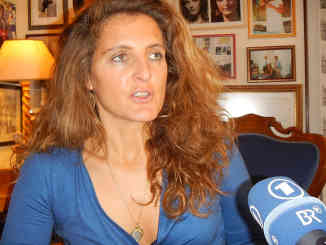 Izabella Zwack im ARD Interview - Foto: BR | Attila Poth