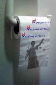 Narodne Novince Fotomonatge Justitia