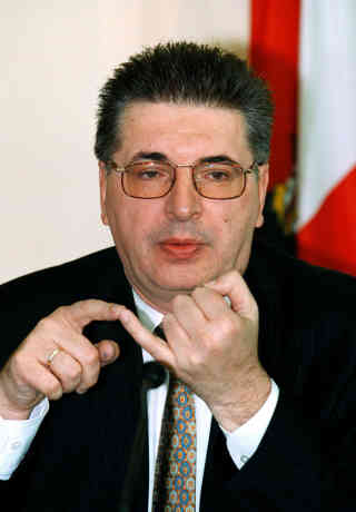 Srdjan Kerim kann sich an den Fingern einer Hand seine Aussichten auf den UN-Posten abzählen und wird sein mazedonisches Medien-Imperium wohl nicht für dieses Abenteuer in Gefahr bringen. Foto: picture alliance | dpa