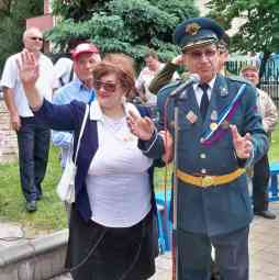 Tito-Imitator und Jovanka Nikolovski