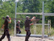 Erst kommt der Probezaun. Nächste Woche soll entschieden werden, welches Modell man nimmt. Foto: BR | Attila Poth