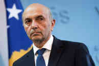 Verteidigt die Zustimmung: Regierungschef Isa Mustafa. Foto: picture-alliance/dpa