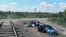 Bahnstrecke Horgos-Röszke. Erschöpfte Menschen im tiefen Schlaf auf serbischem Gebiet. Foto: BR | Dejan Stefanovic
