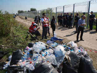 In den letzten Tagen passierten noch zigtausende den Grenzübergang. Foto: BR | Attila Poth