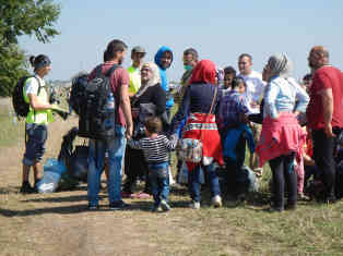 Ratlosigkeit bei Flüchtlingen und Helfern. Foto: BR | Attila Poth