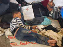 Auch die vielen Kinder müssen am Boden schlafen. Foto: BR | Attila Poth