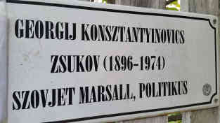 Seit 2013 ist es in Ungarn verboten, Straße und Plätzen nach Menschen zu benennen, die in Gewaltherrschaften tätig waren. Foto: BR | Darko Jakovljevic