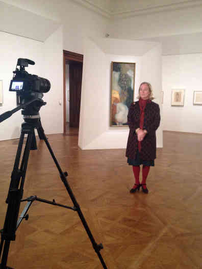 Goldfische von Klimt und Direktorin Husslein-Arco. Foto: BR | Karla Engelhard