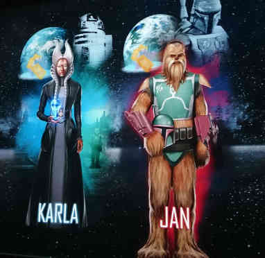 Am Ende der Reise begegnet man seinem Star Wars alter ego. Dazwischen lagen viele persönliche Daten, die man abgegeben hat, eine imposante Ausstellung und die Erkenntnis, dass die dunkle Seite schneller von einem Besitz ergreift, als einem Lieb ist. Foto: BR | Jan Heier