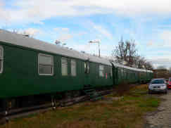 Seit gut 20 Jahren steht der Zug auf einem Abstellgleis des Budapester Westbahnhofs. Foto: BR | Harriett Ferenczi