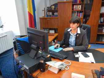 Laura Kövesi gilt als mutigste Frau Rumäniens, denn ihre Antikorruptionsbehörde hat bereits einen Ex-Premierminister hinter Gitter und einen amtierenden vor Gericht gebracht. Foto: BR | Herbert Gruenwald