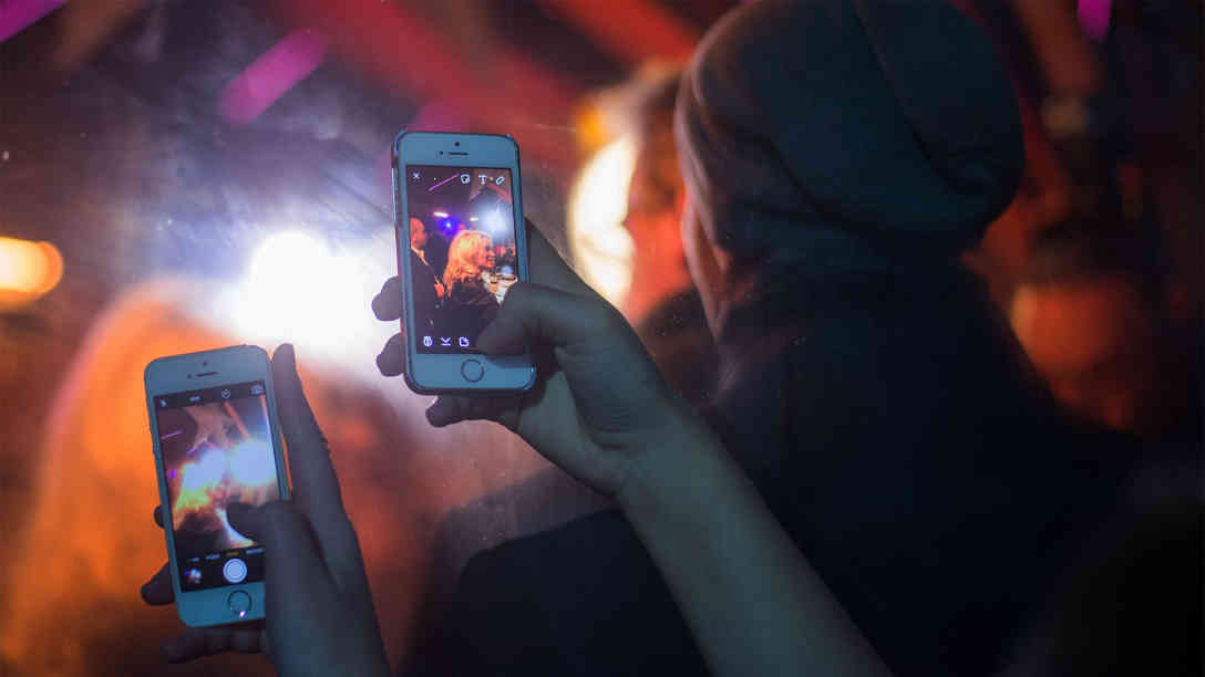 Après-Ski mit Pamela Anderson am Semmering. Foto: picture-alliance/dpa