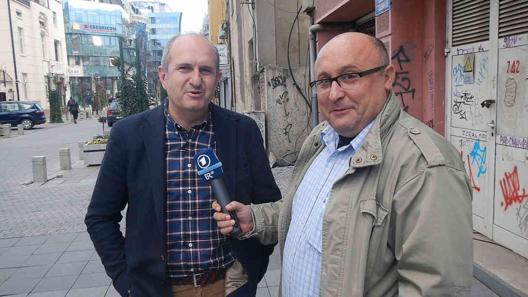 Sasko Golov (re.) – Interview mit Vlado Buckovski, dem ehemaligen Ministerpräsidenten und jetzigen Vize-Vorsitzenden der neuen mazedonischen Partei „Allianz für ein positives Mazedonien“. Foto: BR | Sasko Golov