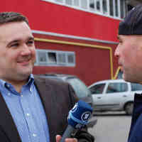 Attila Poth (li.) – Interview mit dem in Budapest geborenen Rapper DopeMan (Originalname:László Pityinger) – Gründer der MAFIA Partei (MAgyar FIAtalságért Párt – Partei für Jugendliche Ungarns). Foto: BR | Attila Poth