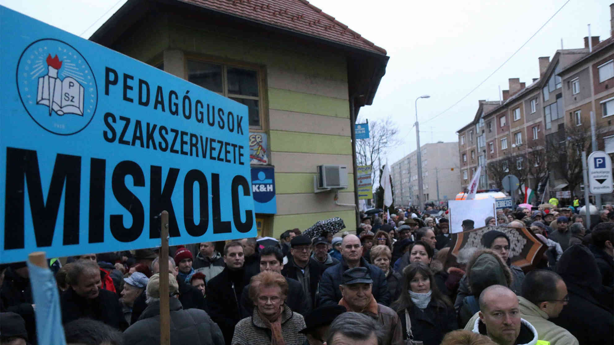 Lehrerprotest in Miskolc. Foto: picture-alliance/dpa