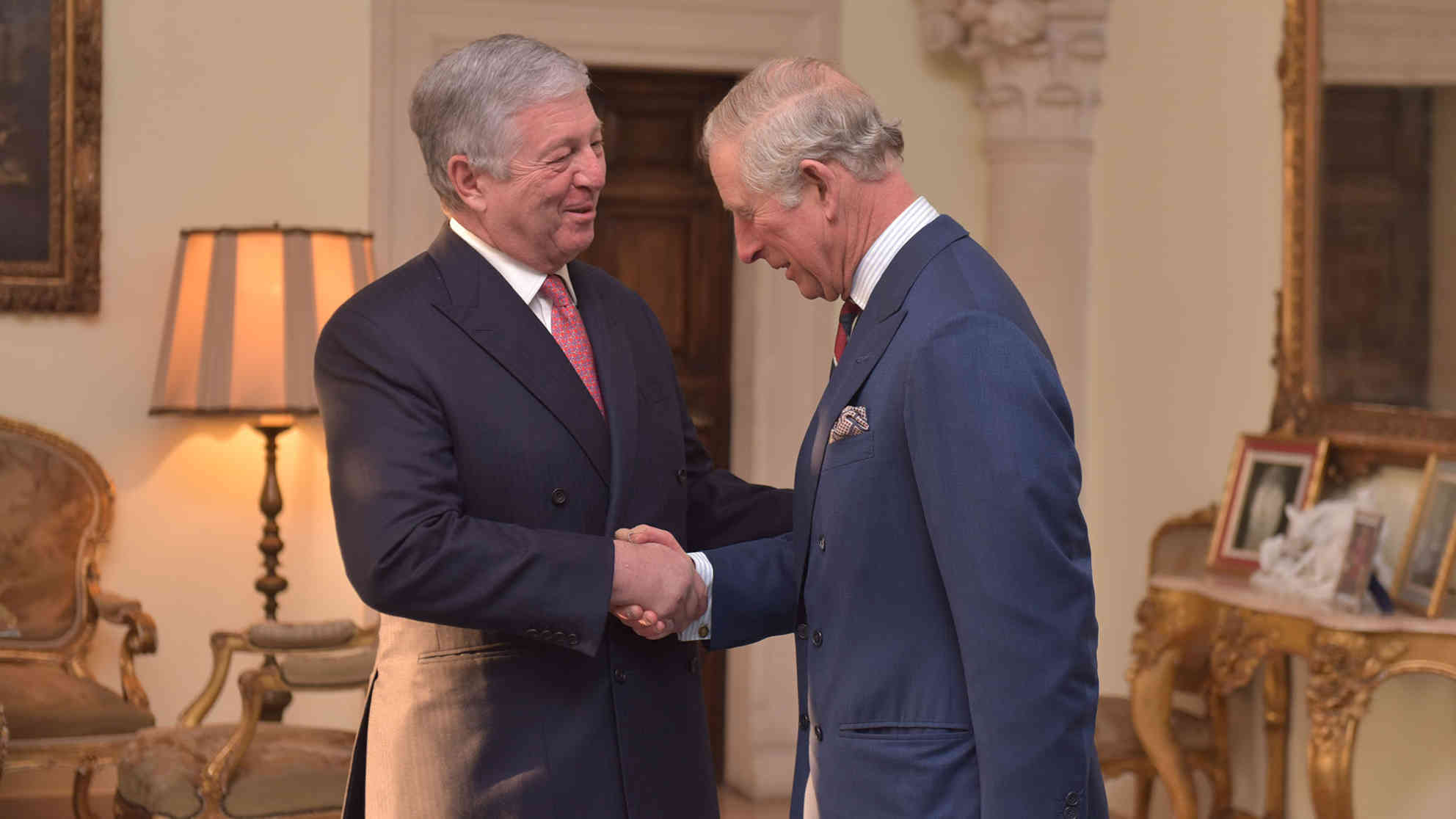 Prinz Charles und Kronprinz Aleksandar Karadjordjevic im Weißen Schloss in Belgrad. Foto: BR | Kraljevski Dvor