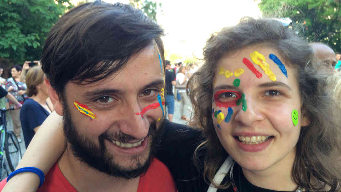 Die Gesichter der 'bunten Revolution' in Mazedonien. Foto: BR | Till Rüger