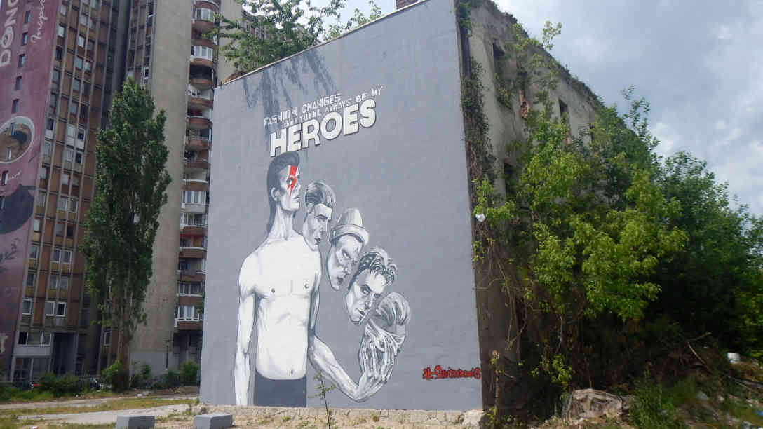 Dieses Wandgemälde soll das derzeit größte Bowie Bild der Welt sein. Foto: BR | Eldina Jasarevic