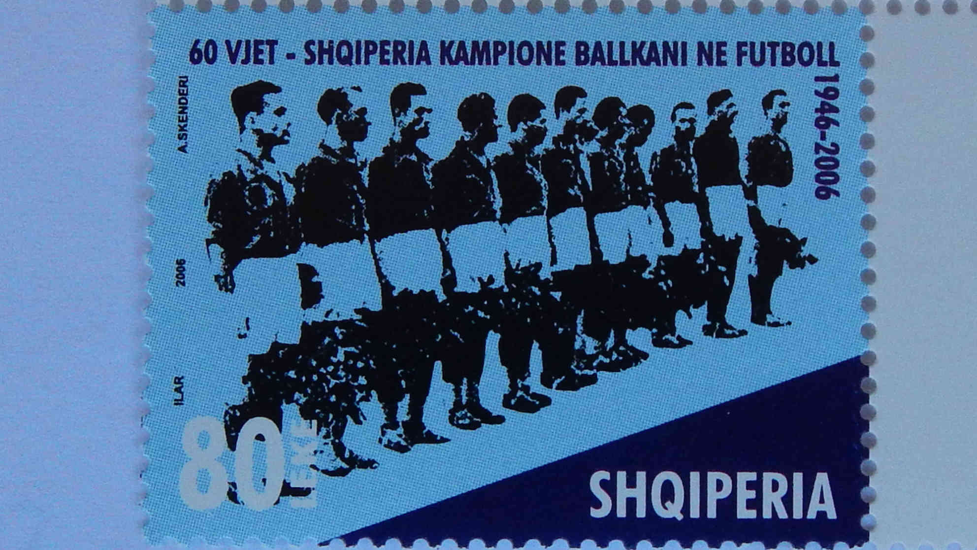 Briefmarke zum 60. Jahrestag des Sieges im Balkan Cup 1946. Foto: BR | Astrit Ibro