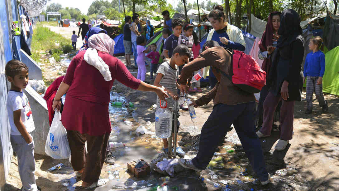 Flüchtlinge in Horgos/Serbien - nahe der ungarischen Grenze (11.07.2016). Foto: picture alliance | dpa