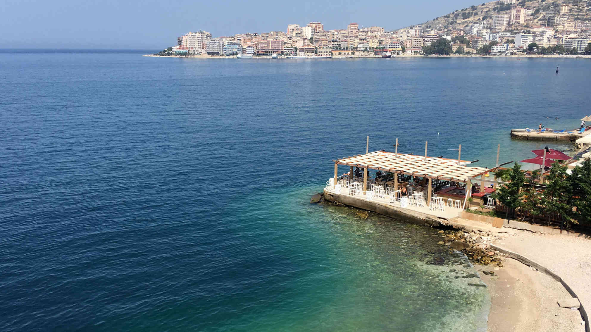 Saranda gehört zu den wenigen bekannten albanischen Urlaubsorten. Foto: BR | Michael Mandlik