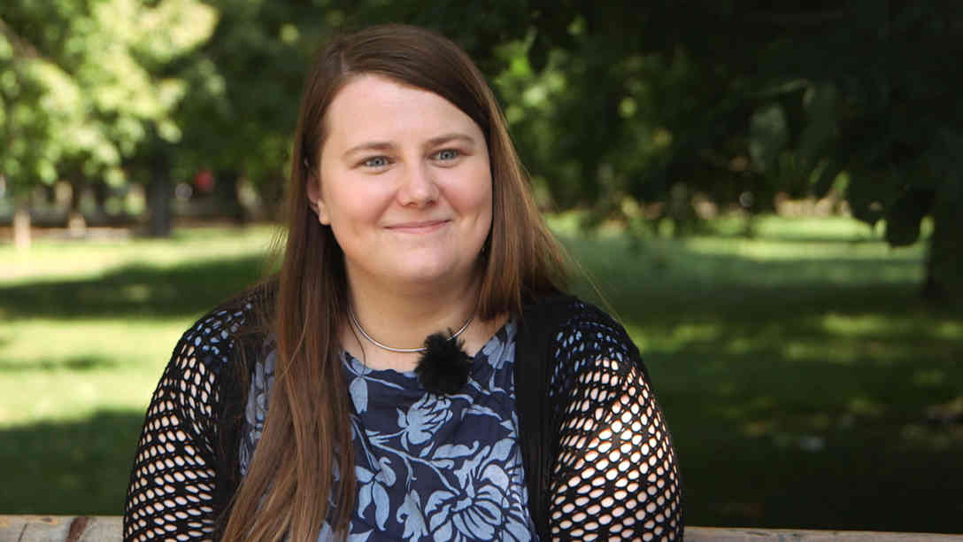 Natascha Kampusch 10 Jahre nach ihrer Flucht - sie lebt nach wie vor in ihrer Heimatstadt Wien. Foto: BR | Daniel Dzyak