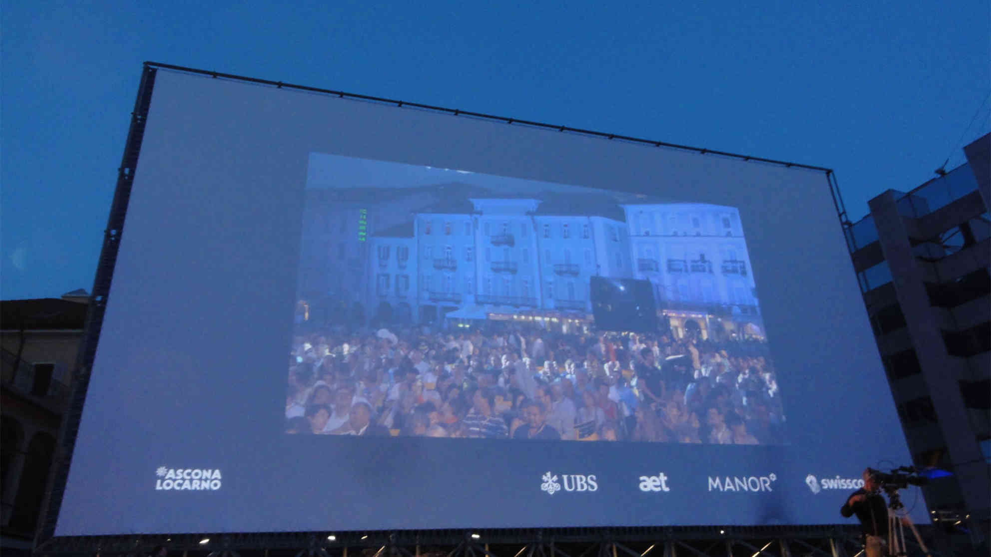 Kurz vor Start des ersten Films auf der berühmten Piazza Grande. Foto: BR | Christine Deriaz