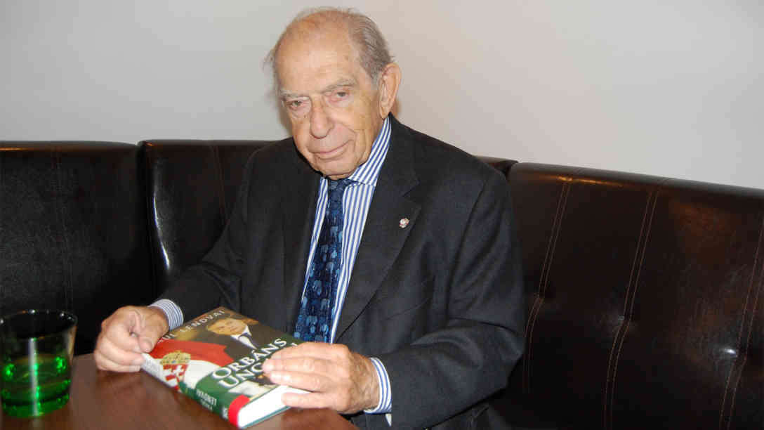 Paul Lendvai präsentiert sein neues Buch 'Orbans Ungarn'. Foto: BR | Stephan Ozsváth