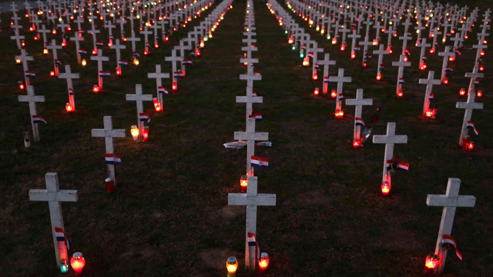 Kroaten gedenken der Opfer der Schlacht von Vukovar 1991. Foto: picture-alliance | dpa