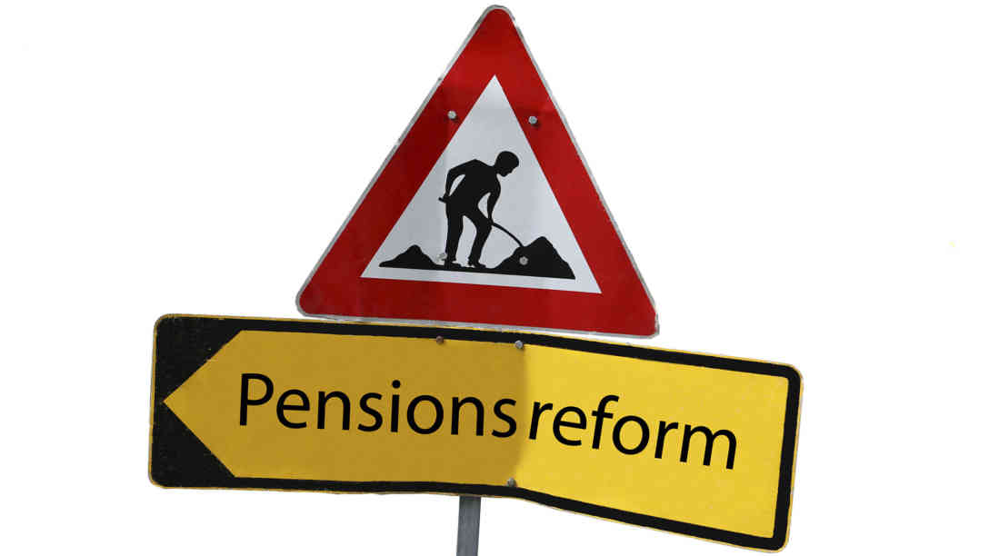 'Bezeichnenderweise hat der letzte sogenannte Pensionsgipfel am 29. Februar stattgefunden. Den wird es das nächste Mal in vier Jahren geben. Und irgendetwas, das in die Nähe einer Pensionsreform kommt, wird es vorher auch nicht geben. Leider.' - Bernd Marin, Rentenexperte. Foto: picture alliance | chromorange