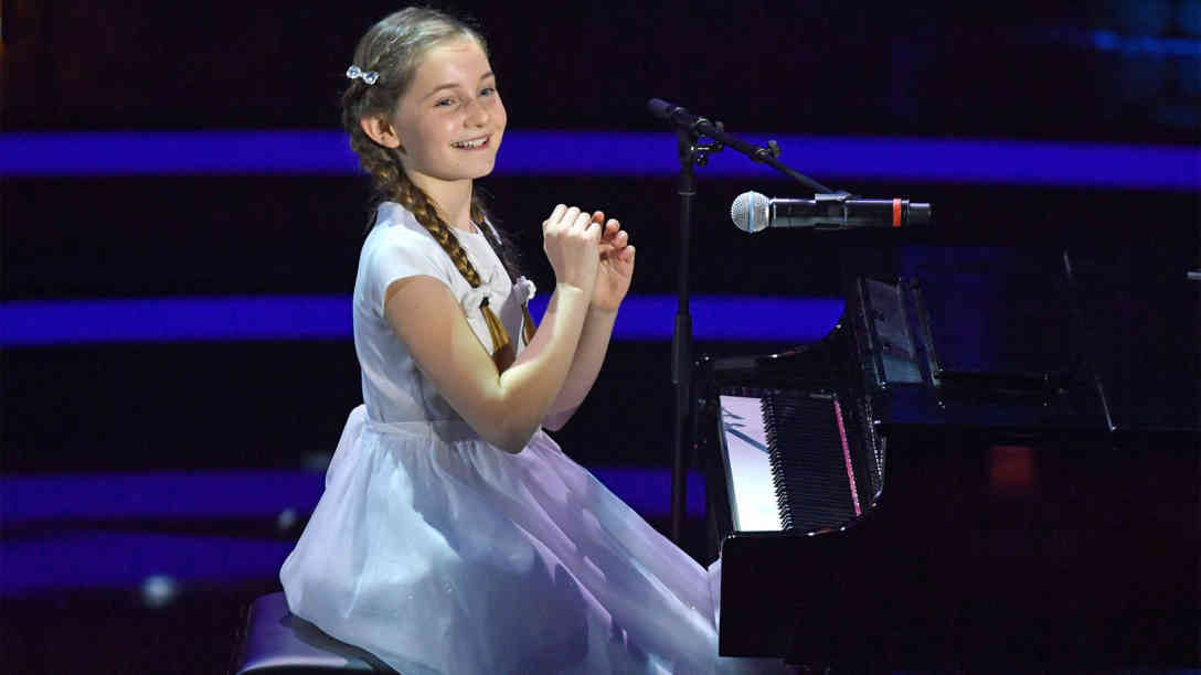 Die elfjährige Britin Alma Deutscher gilt als musikalisches Wunderkind. Sie führt in Wien ihre erste Oper 'Cinderlella' auf. Foto: picture-alliance | dpa