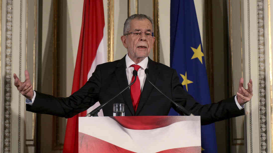 Alexander Van der Bellen bei einer Rede nach der Bekanntgabe des Ergebnisses am 06.12.2016 in Wien. Foto: picture-alliance | dpa