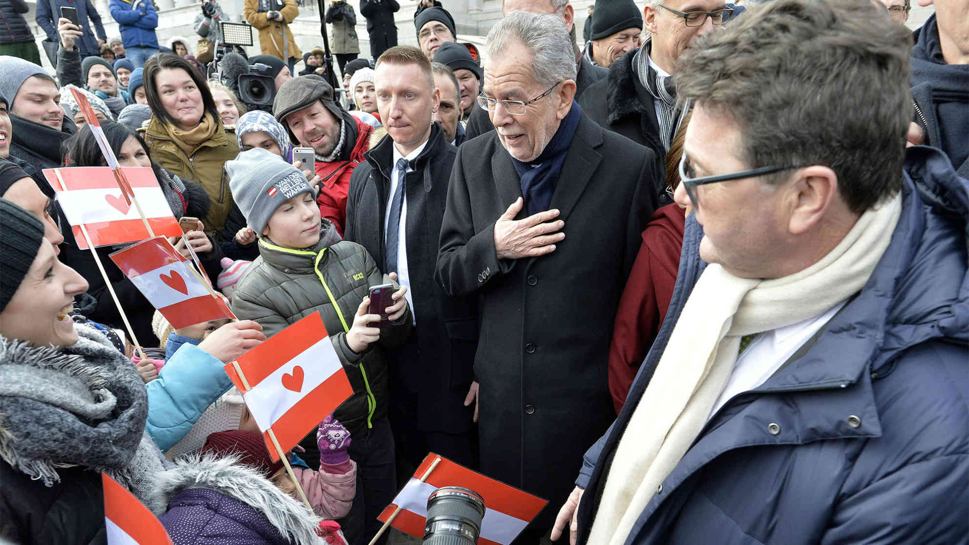 Bundespräsident Alexander Van der Bellen am Donnerstag, 26. Jänner 2017, auf dem Weg zur Amtsübernahme in der Präsidentschaftskanzlei in Wien. Foto: picture alliance | APA | picturedesk.com
