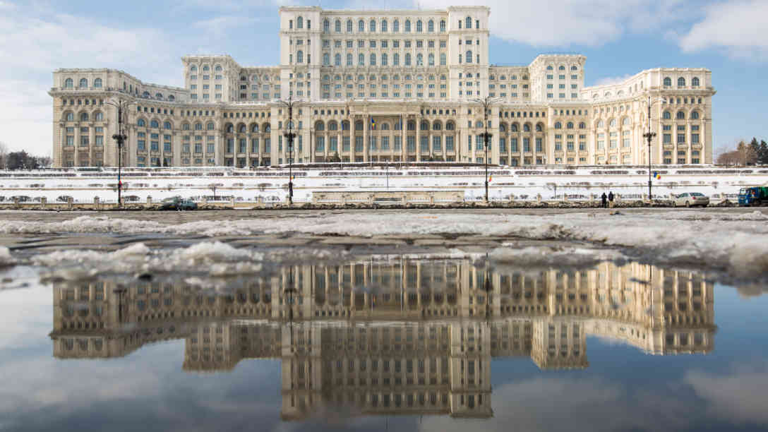 Das rumänische Parlament hat überraschend dem Referendum zugestimmt. Foto: picture alliance | dpa