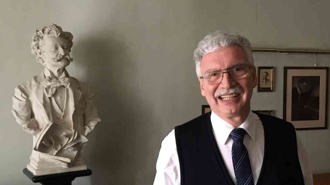 Eduard Strauss ist der Urgroßneffe von Johann Strauss und ist Vorsitzender des Wiener Instituts für Strauss-Forschung. Foto: BR | Andrea Beer