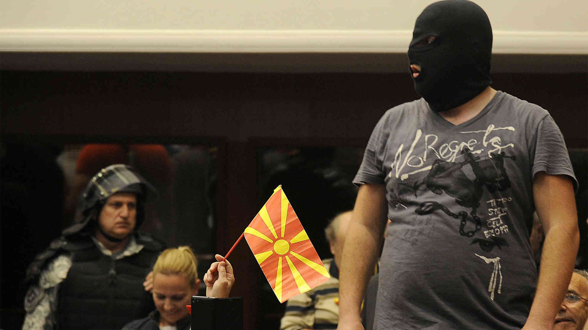 Die Schlägerbanden konnten ohne große Gegenwehr das Parlament besetzen. Foto: picture-alliance | PIXSELL