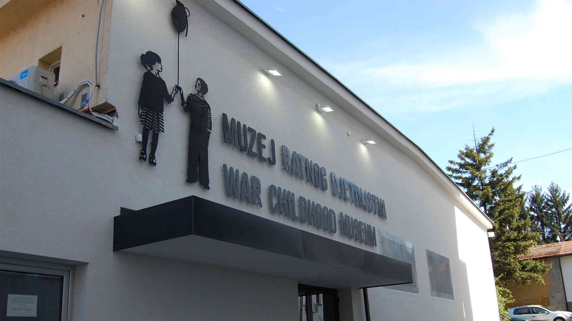 Seit Anfang des Jahres thematisiert das Museum in Sarajevo Kindheit im Krieg. Während der Belagerung Sarajevos starben 1500 Kinder. Foto: BR | Stephan Ozsváth